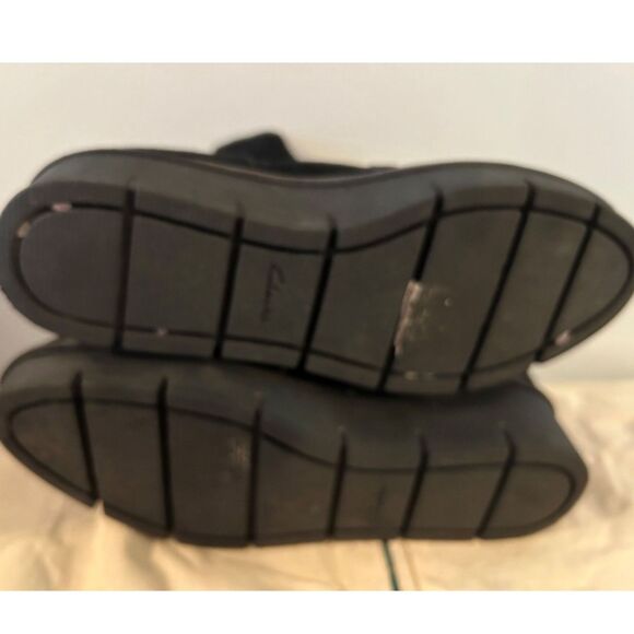 Clarks Black Suede Wedge Boots - Size 7.5 - Picture 5 of 7